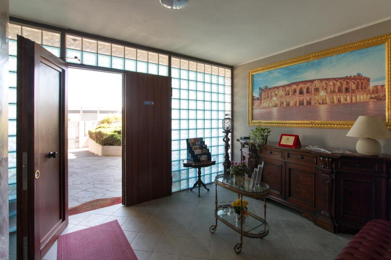 Villa Boninsegna - Wine Enoteca Verdi - Castel d'Azzano Eksteriør billede